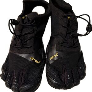 Vibram FiveFingers Men's KSO EVO Cross Training Shoe EU 44, Black